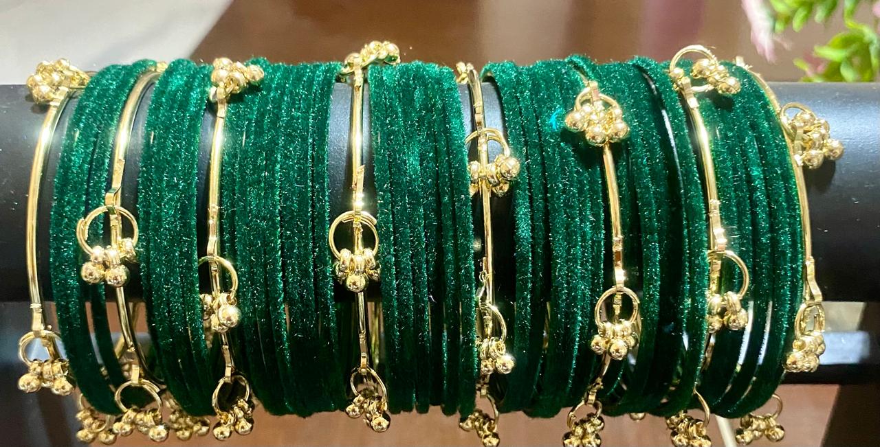 Green Meera Bangle Velvet Set