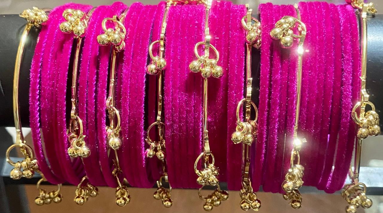 Pink Meera Bangle Velvet Set