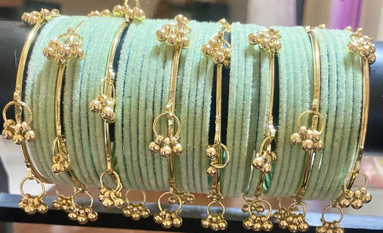 Green Kailash Bangle Stone-studded Set